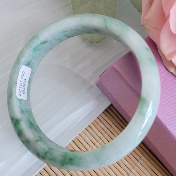 Certified Jadeite Bangle Bracelet 58mm NWT - Picture 3 of 6